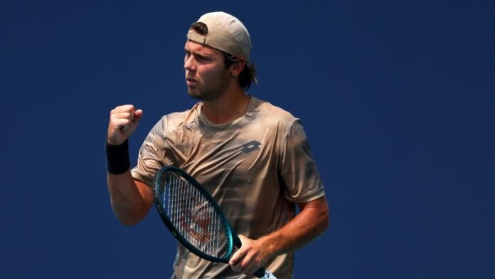 Aleksandar Kovacevic moves on at U.S. Clay Court Championship