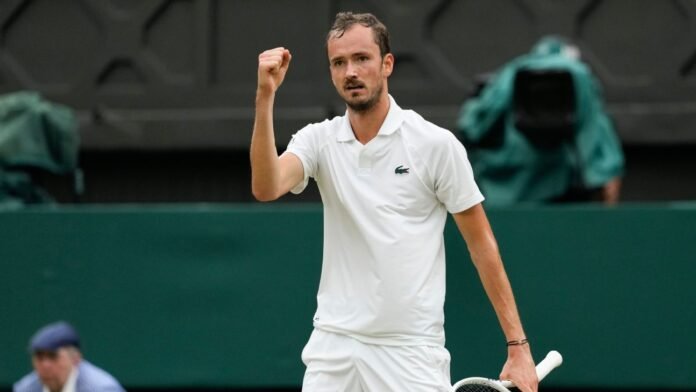 Jannik Sinner loses at Wimbledon; Carlos Alcaraz advances