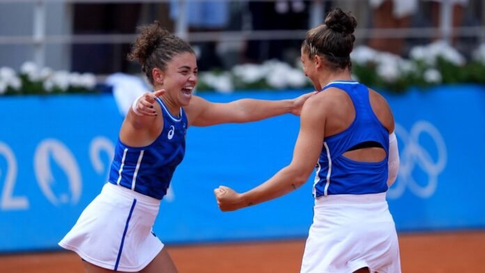 Italians win women's doubles; Russians get silver for neutral team