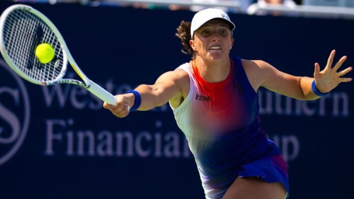 Iga Swiatek, Jannik Sinner reach Cincinnati Open semifinals