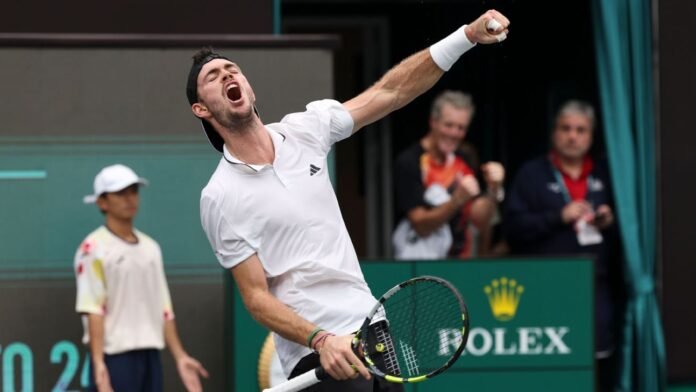 Germany set to advance to Davis Cup finals with win over Chile