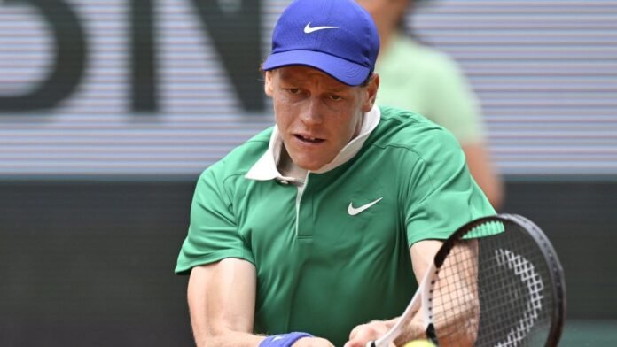 Jannik Sinner drops just 3 games to roll into French Open 4th round
