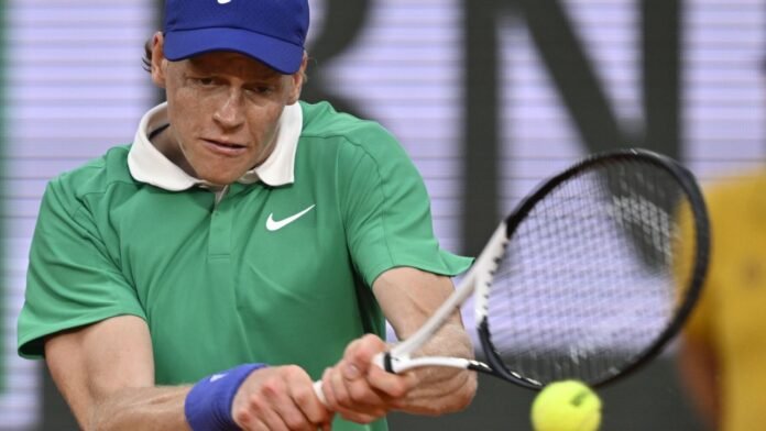 Jannik Sinner into French Open semis, wins 19th Grand Slam match in row