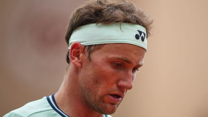 Lingering knee injury forces Casper Ruud to pull out of Wimbledon